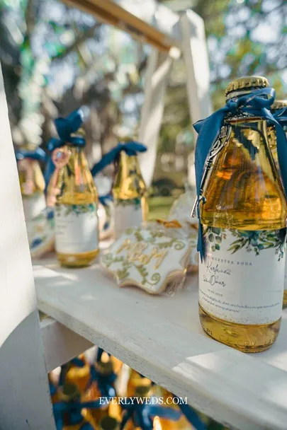 14 Unique Wedding Favors Ideas that Guests actually Want to Keep