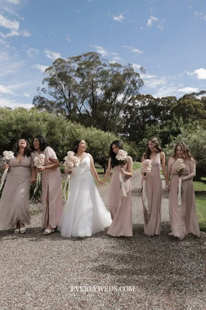 13 Unique Bridesmaid Bouquet Alternative Ideas