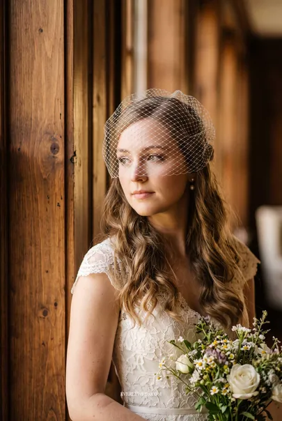 10 Wedding Hair Down Styles With Real Costs and DIY Verdicts