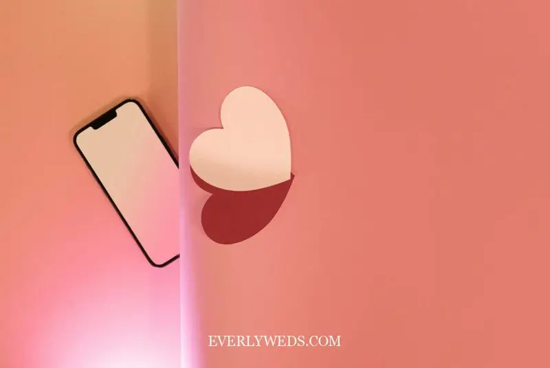 Creative save the date ideas with phone and heart design for modern couples planning weddings