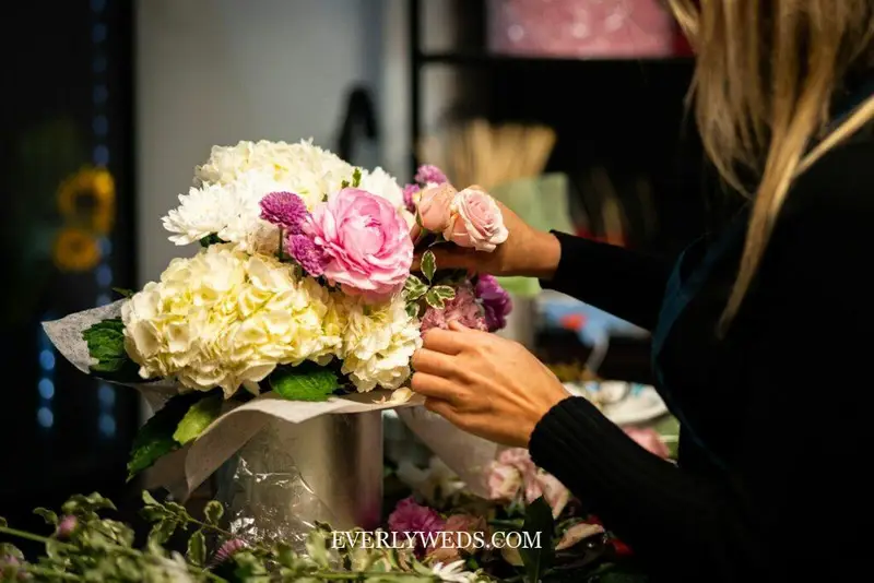 how to make bridal bouquet with artificial flowers step by step assembly floral tape stems