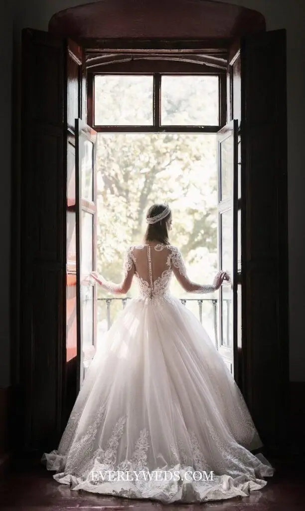 secondhand wedding dress thrift consignment cheap wedding dress ideas on a budget